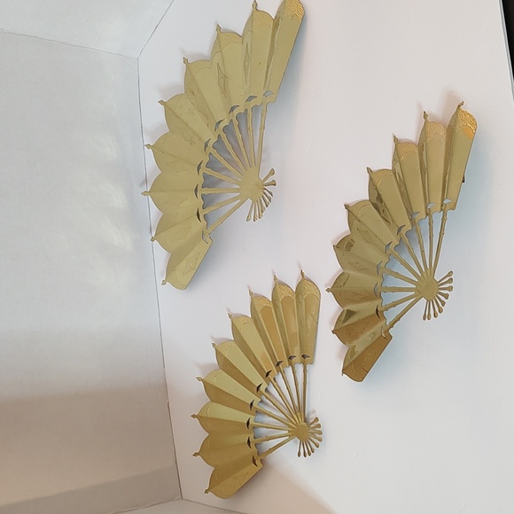 3 Decorative Brass Fans One Larger & Two Smaller Ones - Picture 1 of 6
